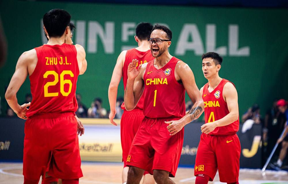 推荐：利物浦欧联杯前瞻：西汉姆 VS 弗赖堡时间：2023-12-15 04:00西汉姆联在上轮联赛的客场被富勒姆按在地上摩擦，5球大败毫无招架之力。